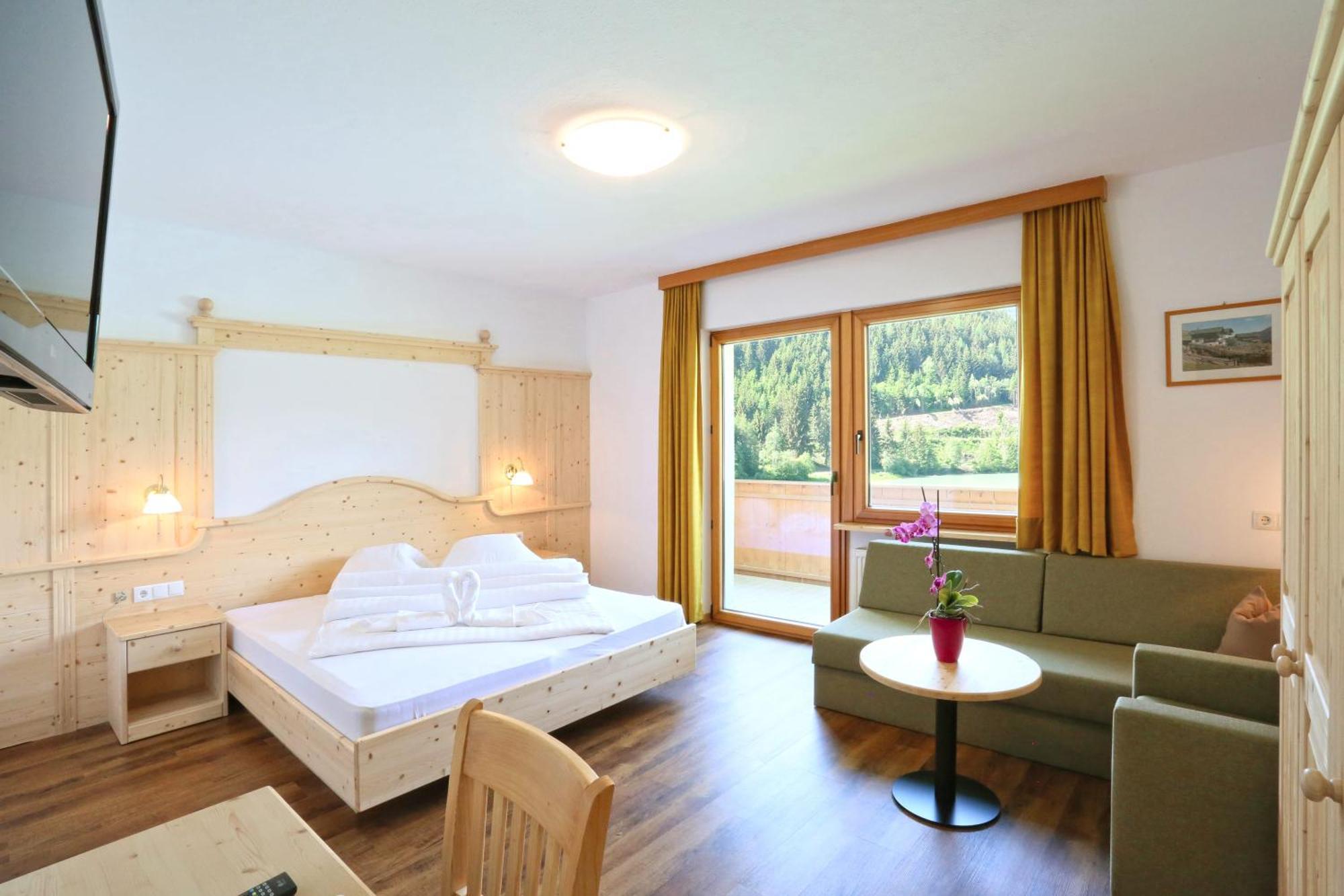 Hotel Seehof Weisberg-Taisten Buitenkant foto