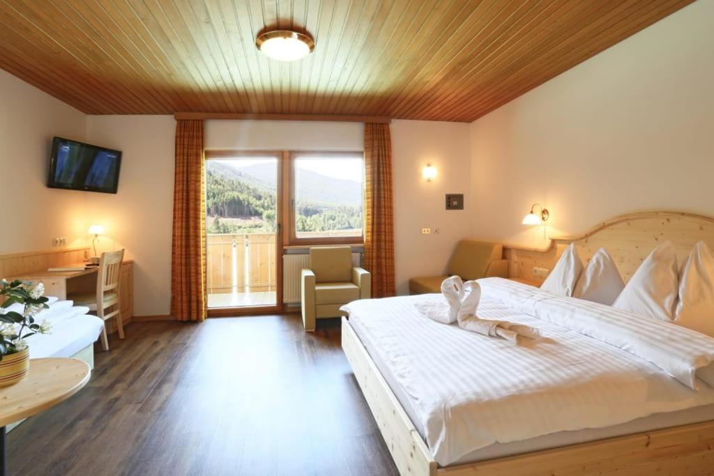 Hotel Seehof Weisberg-Taisten Buitenkant foto