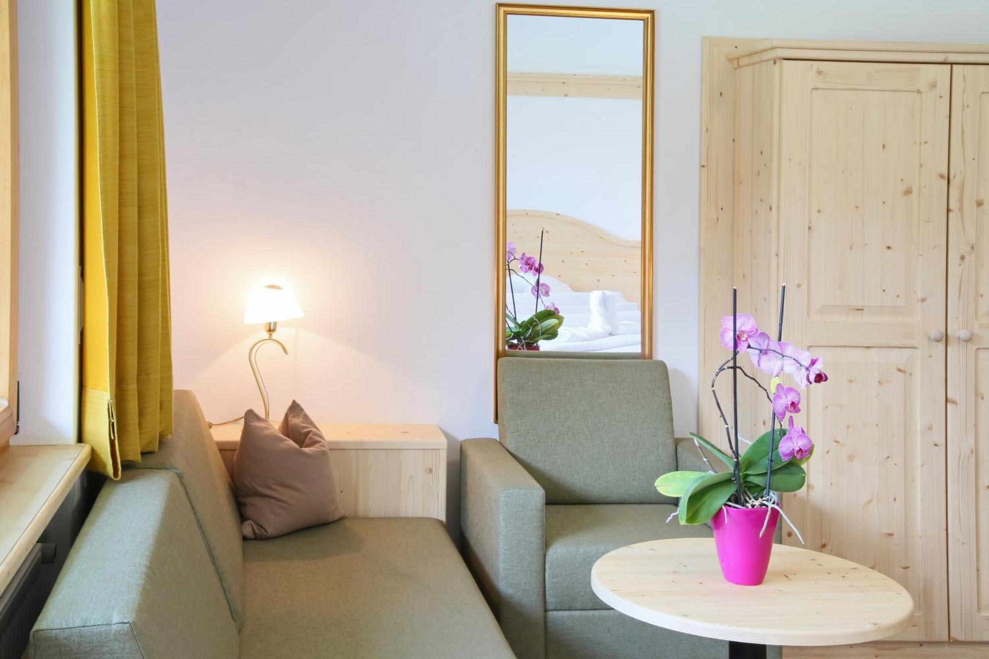 Hotel Seehof Weisberg-Taisten Buitenkant foto