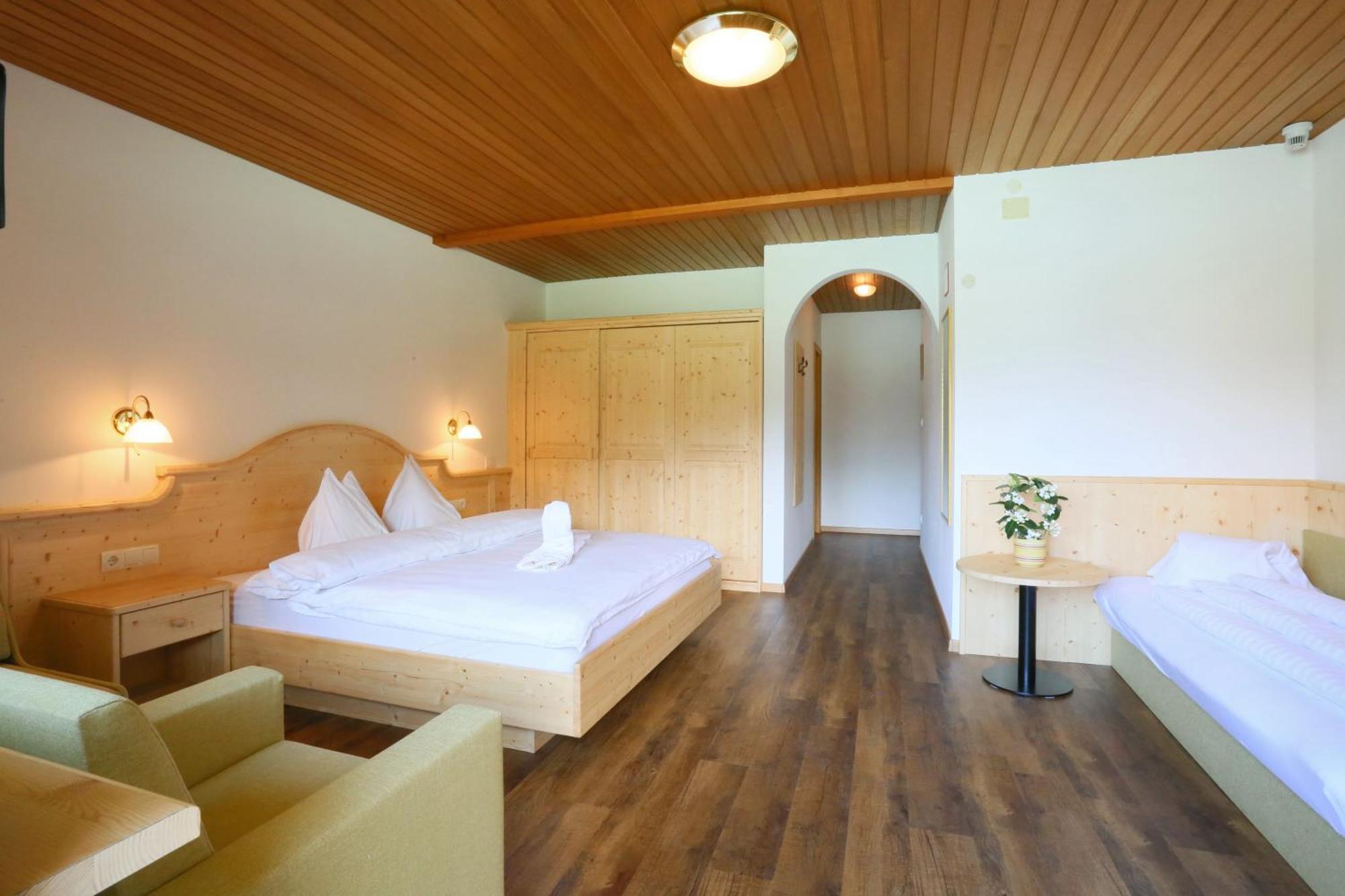 Hotel Seehof Weisberg-Taisten Buitenkant foto